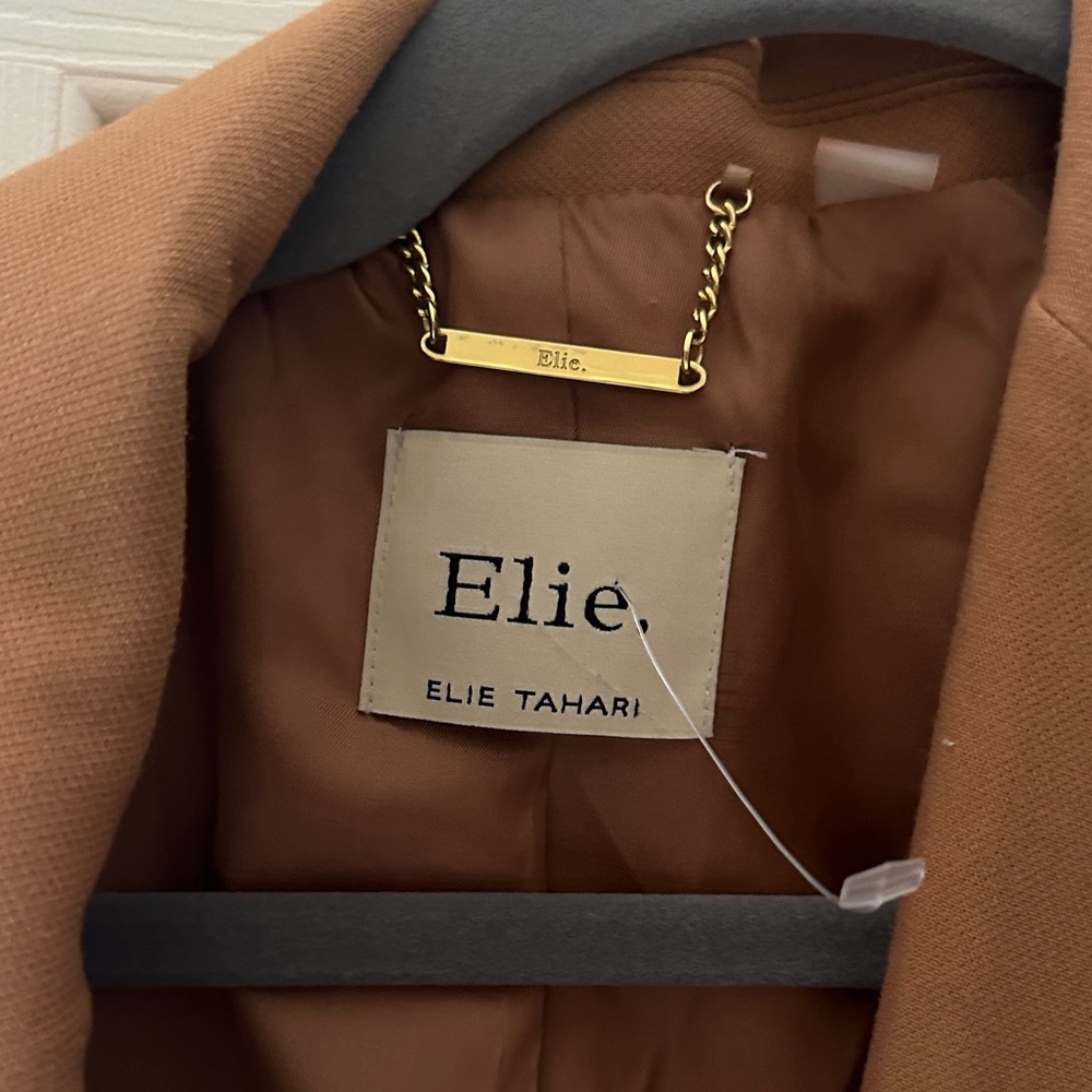Elie Tahari Gold Blazer - Picture 2 of 7